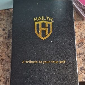 HAILTH Wallet - A Tribute to Your True Self